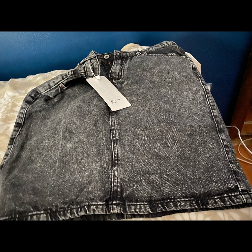 Acid wash skirt